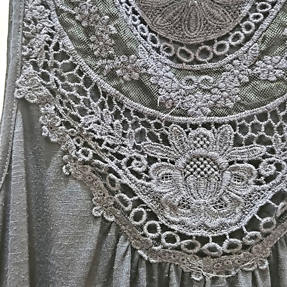 Xhilaration, Sz Medium, Navy Blue , Guipure Lace,Halter Top - Picture 4 of 11